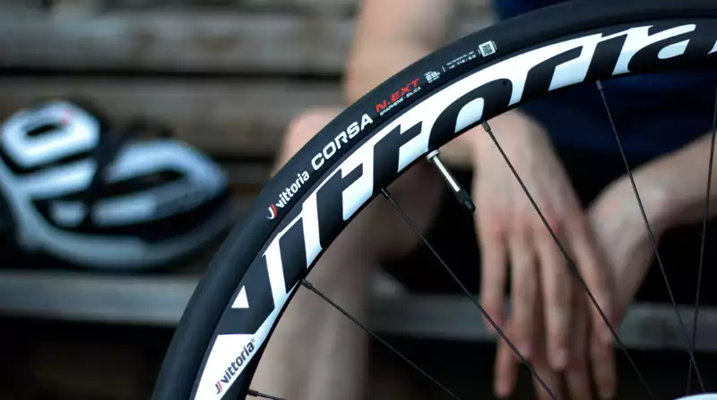 Vittoria's new tire, Corsa N.EXT, changes from cotton to nylon.