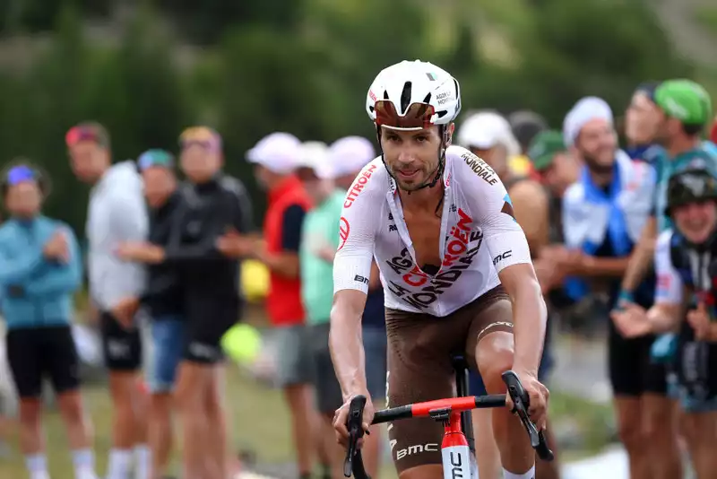 Two AG2R Citroën riders leave Tour de France with COVID-19 positives