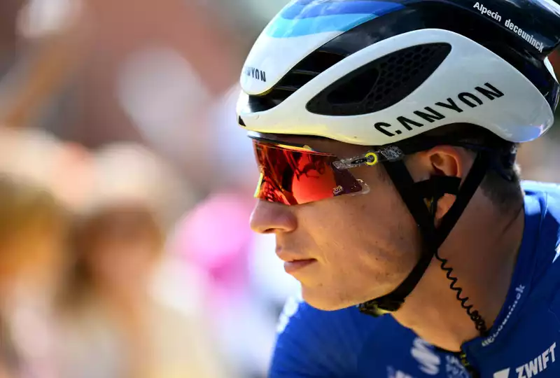 Philipsen Aims for Success in Sunday's Tour de France Semi-Flat Stage