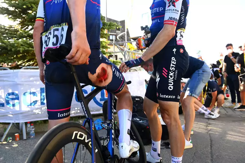 Tour de France, Peloton's Dog Causes Yves Lemper's Stage 12 Crash