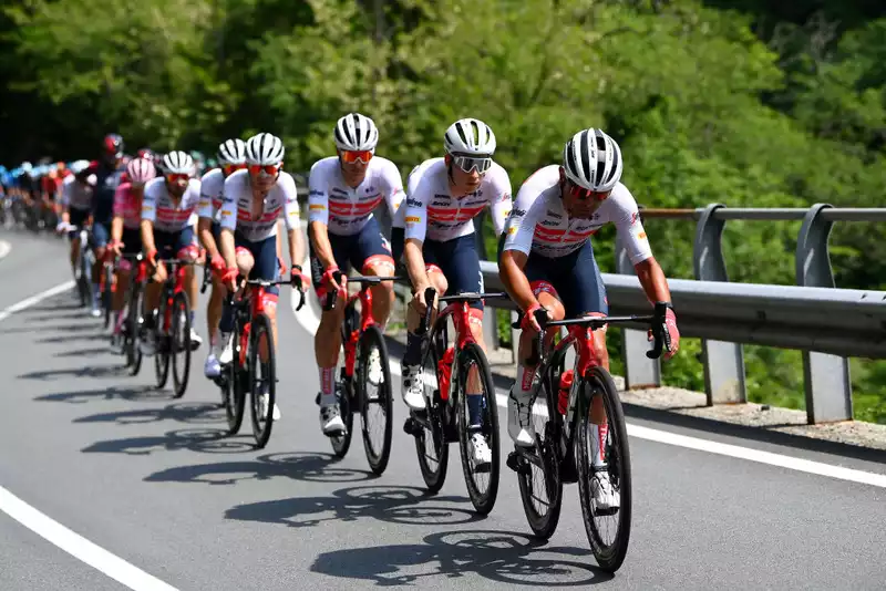 Pedersen, Steuben, and Simmons Lead Trek-Segafredo's Tour de France Lineup