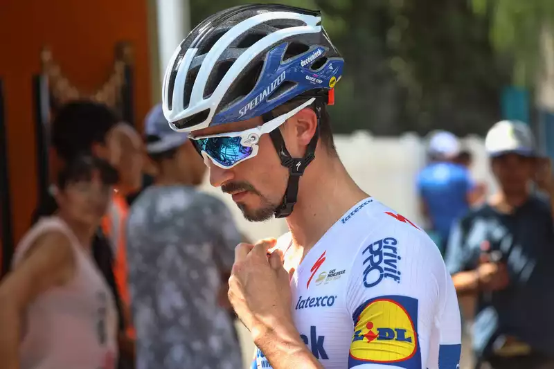 Alaphilippe Recreates Tour de France in the French Alps