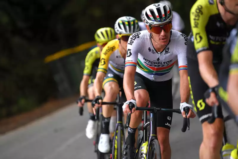 Mitchelton Scott, with the Opportunist team, aims for a stage win at the Tour de France.