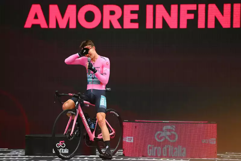 Giro d'Italia Winner Jai Hindley Says He Didn't Want a Repeat of 2020