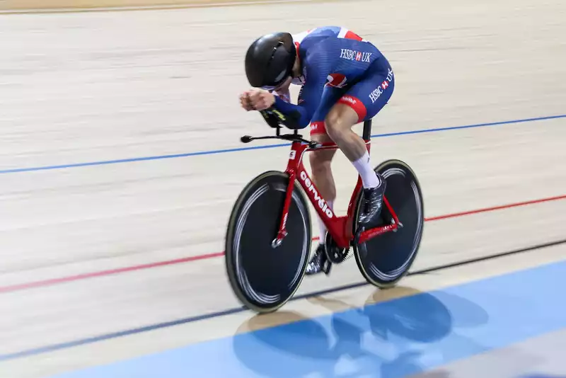 Dan Bigum Challenges Campenaerts UCI Hour Record