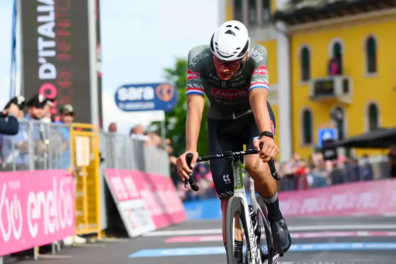 Van der Pol Fails in Second Giro d'Italia Mountain Run