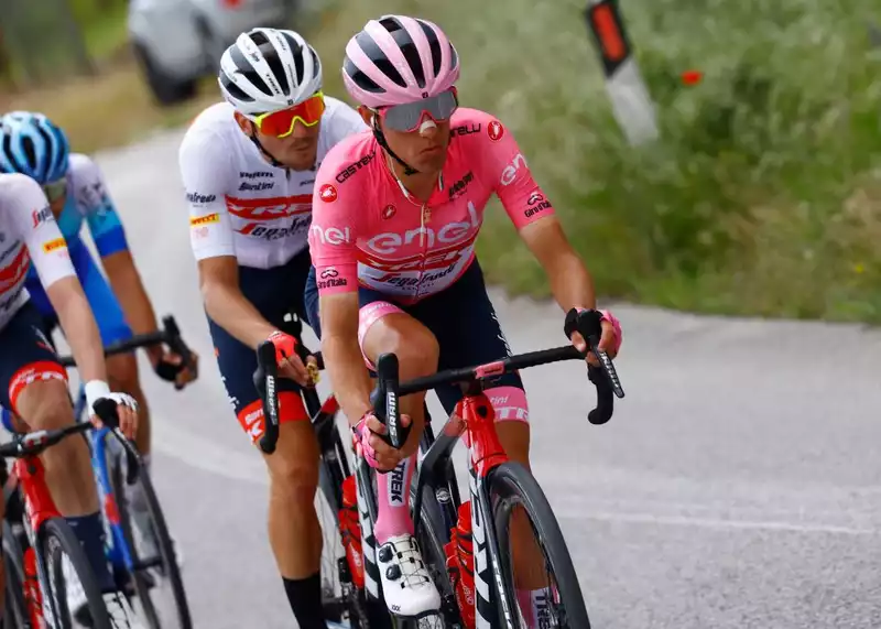 Lopez and Trek Segafredo determined to keep Maria Rosa's dream alive at Giro d'Italia