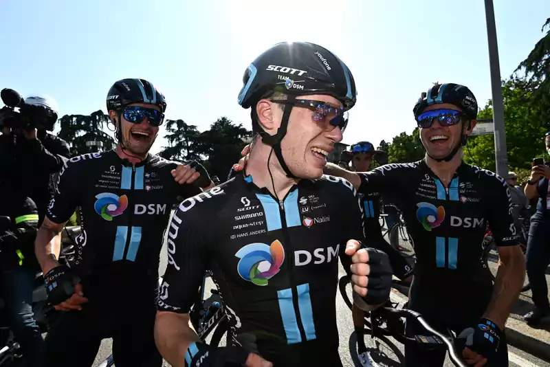 Team DSM Fires Back at Critics with Giro d'Italia Win