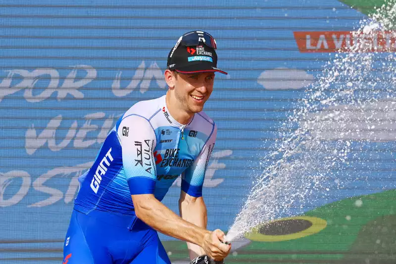 Groves' Vuelta Stage Win Boosts Morale at BikeExchange