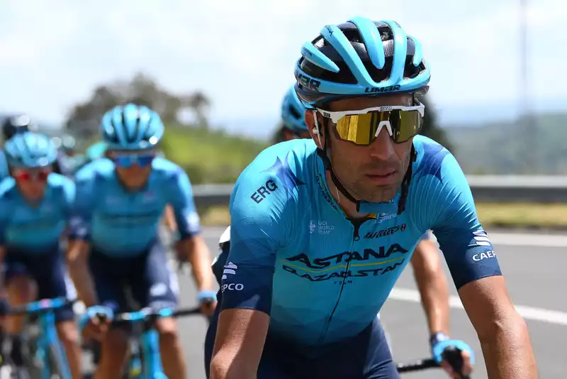 Vincenzo Nibali dropped out of the Giro d'Italia GC at Mt. Etna.