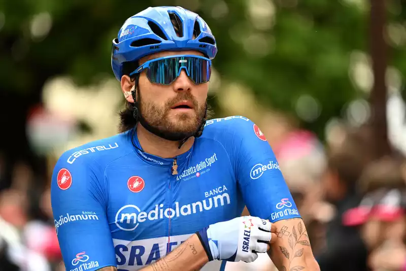 Zabel overtakes Yates, takes Giro d'Italia blue jersey with "crazy plan"