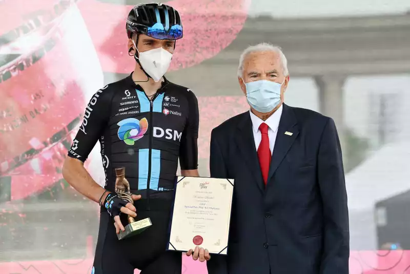 Certificate of commendation for Bardet who helped Alaphilippe in the Liege - Bastogne - Liege crash.