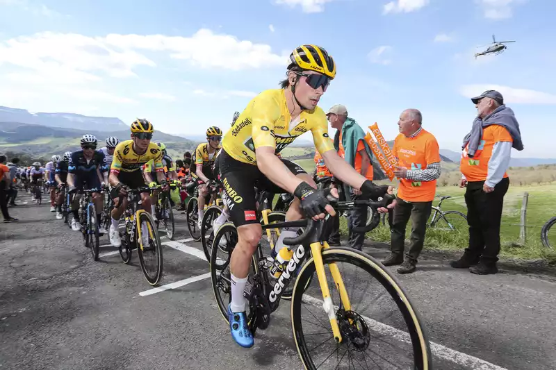 Roglic continues knee rehab before training camp in the Sierra Nevada