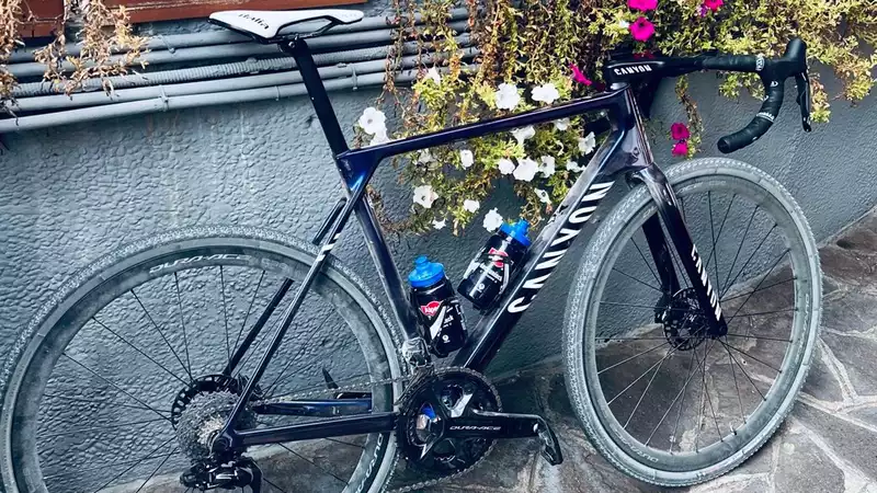 Van der Pol rides a road bike in the Gravel World Championships.