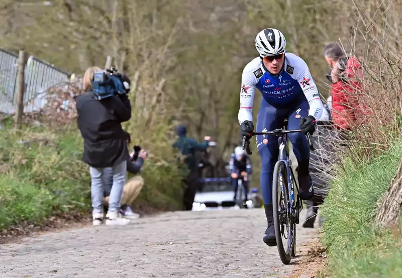 Quick Step, Paris - Roubaix, aiming for "attack mode instead of defense mode"