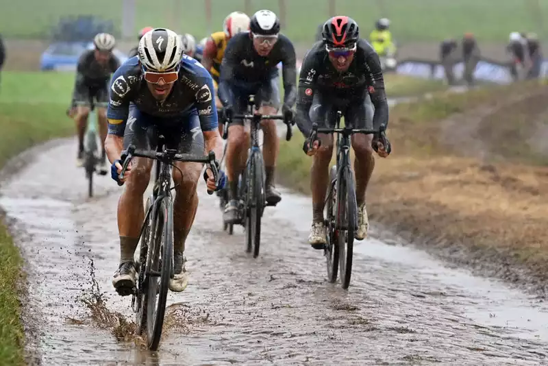 UCI President Positive about Holding Paris-Roubaix in Fall