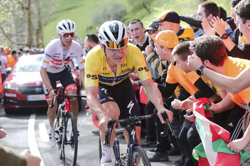 Remco Evenpole Misses Podium at Iturria Basque