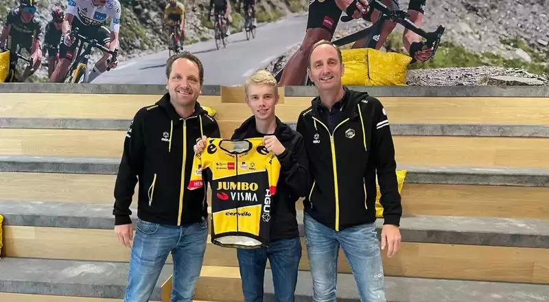 Jumbo Visma Signs 17-Year-Old Talent Nordhagen for World Tour Debut in 2025