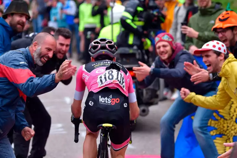 Giro d'Italia organizers work on "open door" race