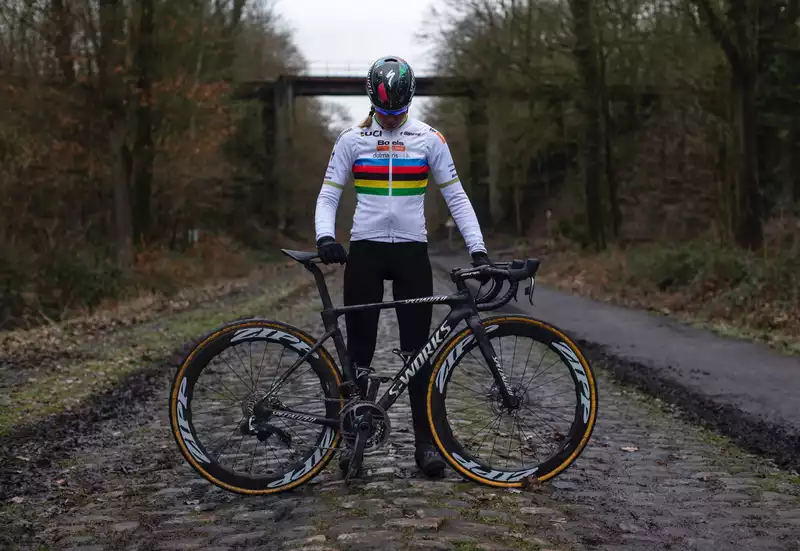 Anna van der Breggen: A player who is not afraid can win Paris-Roubaix.