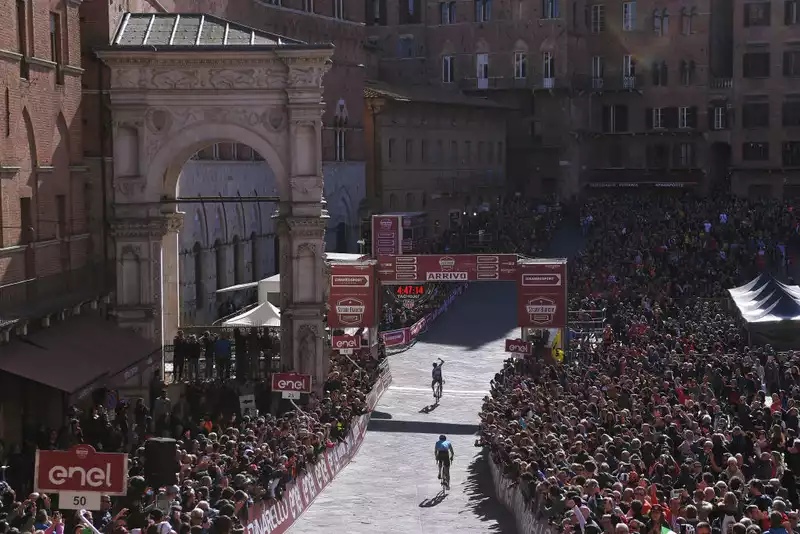 Strade Bianche could be held without spectators, says Belgian cycling boss Van Damme