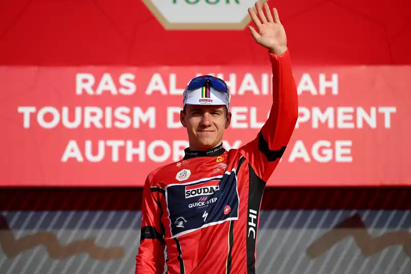 Remco Evenpole Overcomes Early Turbulence in UAE Tour to Take Uncensored Lead