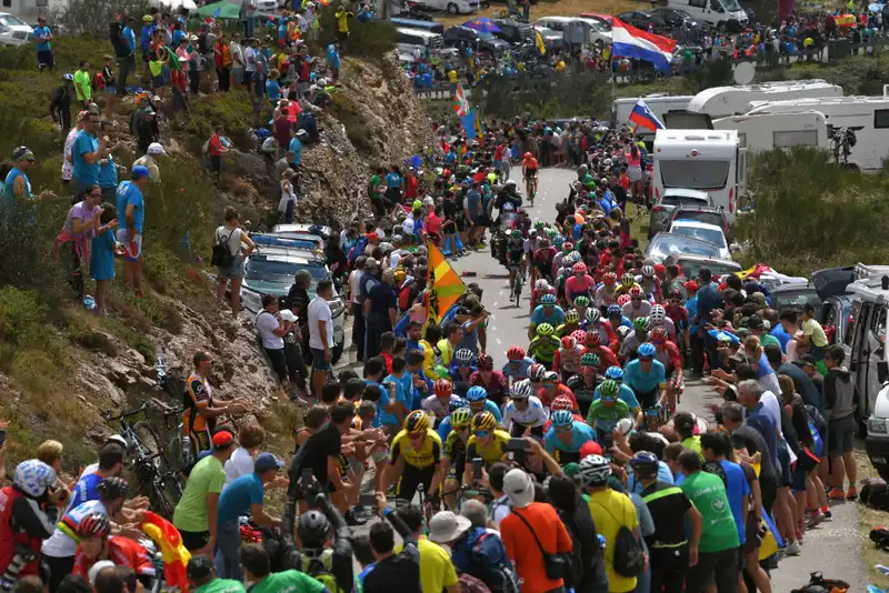 New Tour de France schedule, clearer panorama of Vuelta a España