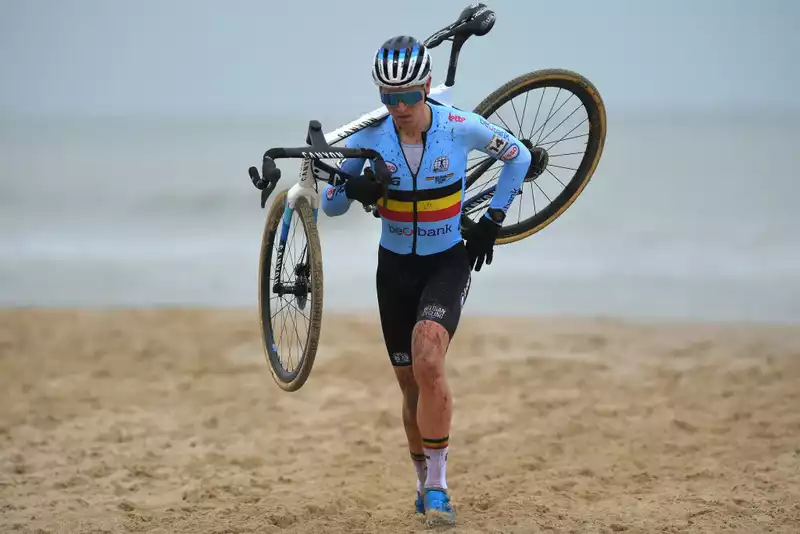 Mellier begins "playing in the sand" on Sunday at the Coupe de France cyclo-cross.