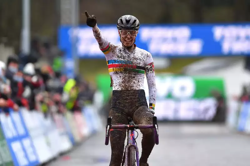 McGarry Rochette Misses Title Defense of Pan American Cyclocross Championship