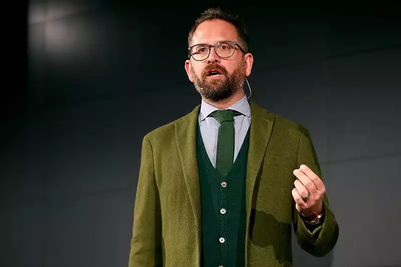 Vaughters Shares Concerns with Lefebvia about Sponsorship Model if Tour de France is Canceled