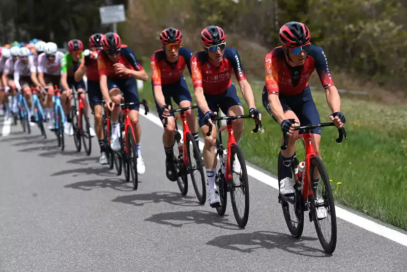 Ineos Grenadiers to Run Full Mountain Train at Tour of the Alps