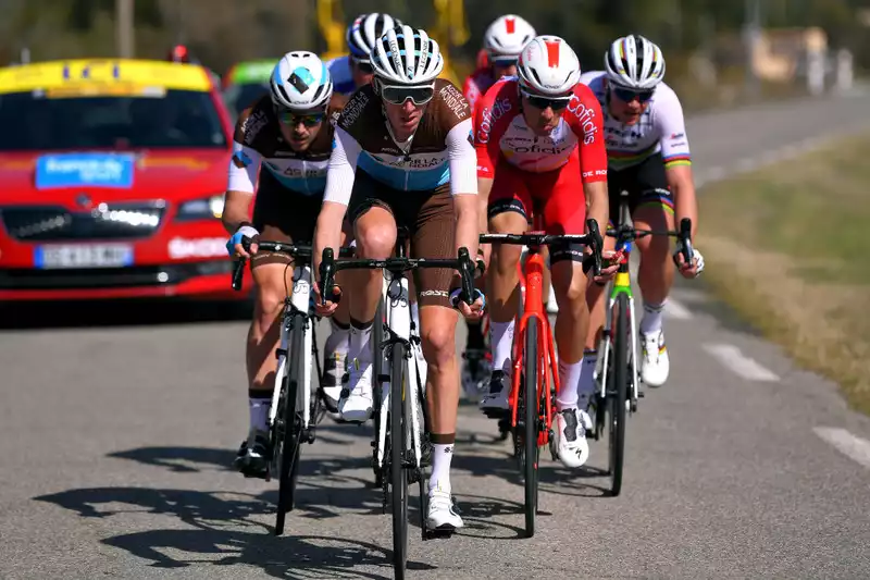 Bardet unhappy with riding in Paris-Nice during the coronavirus outbreak.