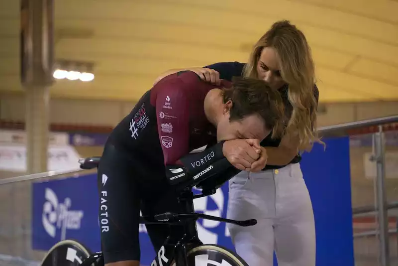 Alex Dowsett has no regrets about his "overwhelming response" to the Hour Record Challenge.