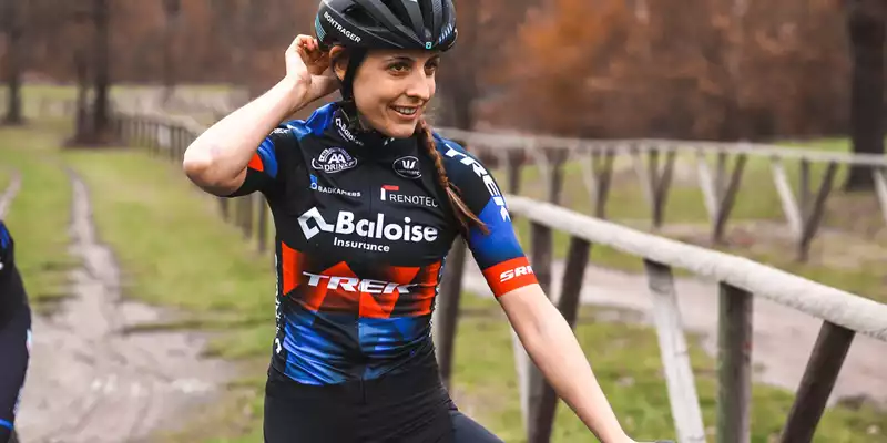 Lucinda Brand Debuts Baloise Trek Lions Cyclocross Jersey