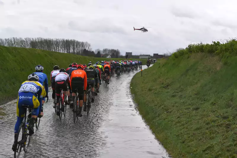 How can I watch TV broadcasts and live coverage of the Spring Classic, Kuhle Brussel Kuhln?