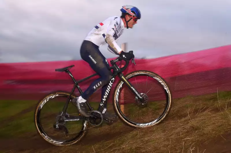 Tom Pidcock drops to 17th in Tabor, his cyclocross debut for the 2020/21 season