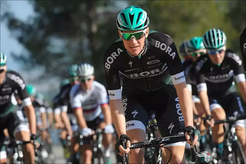 Sam Bennett debuts in Australia with Detunink Quickstep