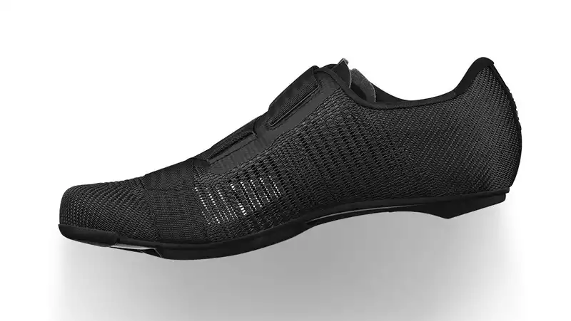 Fizik Introduces New Vento Powerstrap R2 Aeroweave Road Shoes