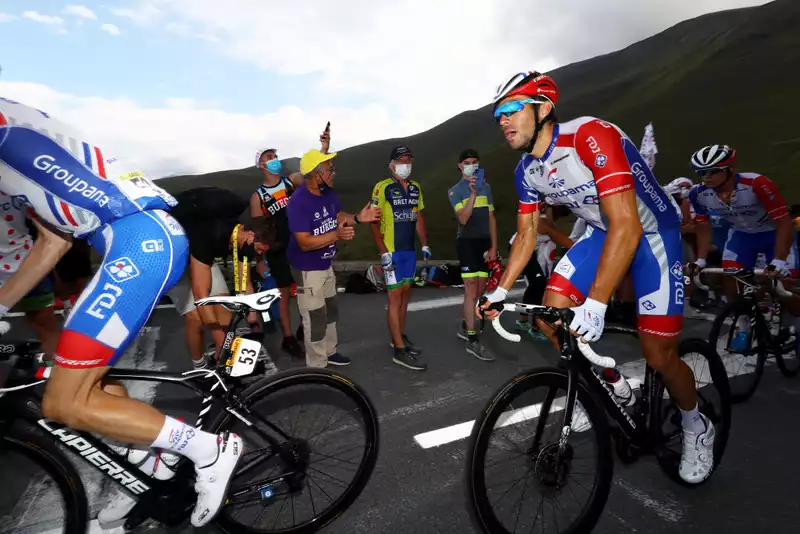 Thibaut Pinot regrets his disastrous loss in the Tour de France, "I couldn't pedal because of my back pain.