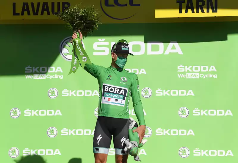 Tour de France: Sagan and Alaphilippe suffer bad luck in Lavaur sprint