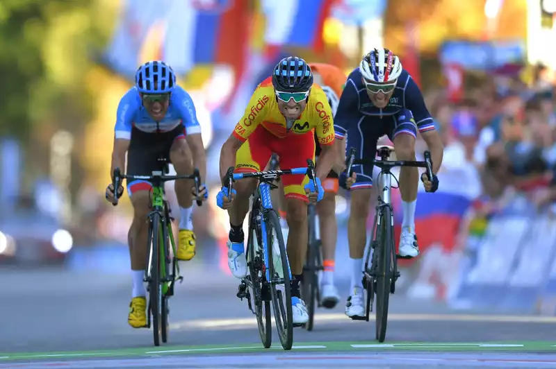 Valverde Leads Spanish World Championship for Second Title