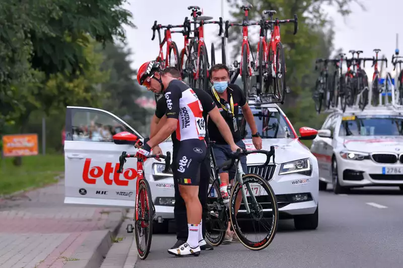 Degenkolb misses Tour de France time cut in crash