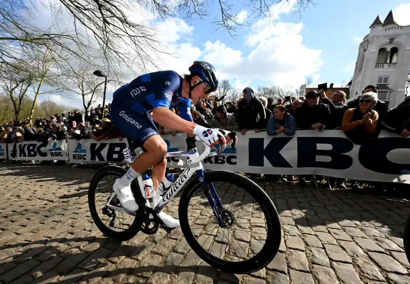 It was a killer race," Lawrence Petit, in the depths of an elite group in Ghent-Wevelgem.