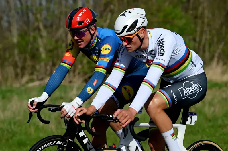 We need to get in front of Van der Pol" - Riders prepare for an early attack in the Tour de Flanders