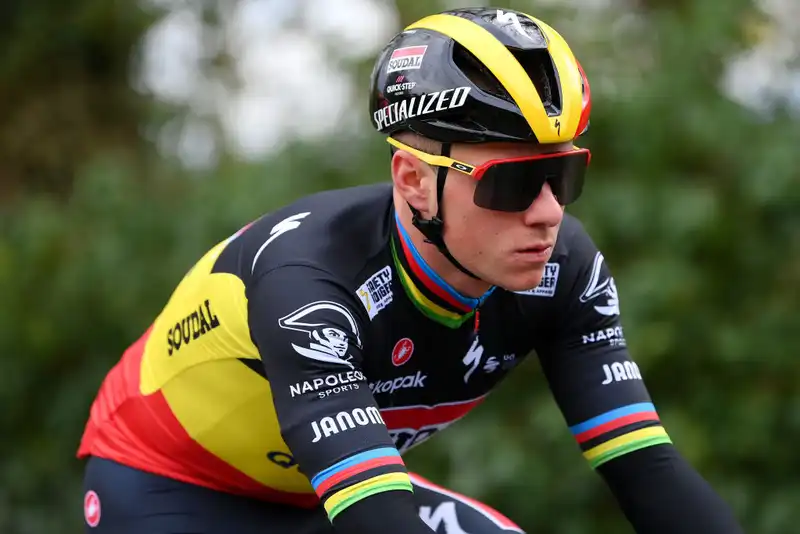 Lemco Evenpoel overcomes crash in high-speed Ituria to regain Tour de France ambition