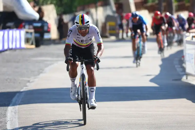 Just 15 meters short ......" Honatan Narvaez struggles to win back-to-back Giro d'Italia