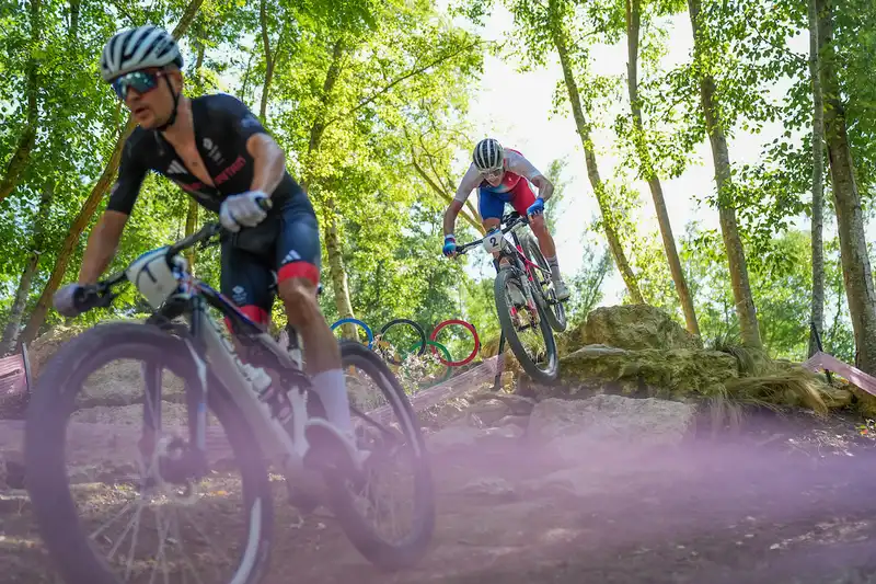 I was part of the race" - Victor Koretzky collides with Tom Pidcock on the last lap and loses in the Olympic mountain bike race.