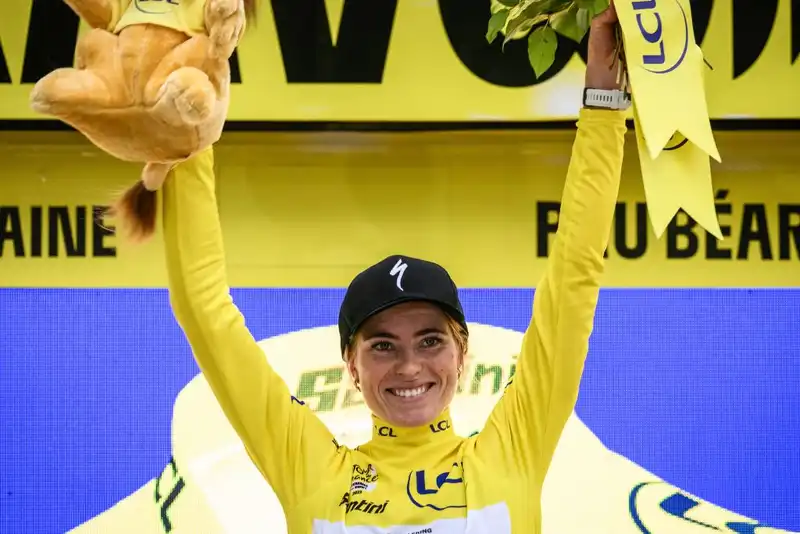 I'm too elated" - Before defending the Tour de France, Demi Vollaring feels stronger than last year.