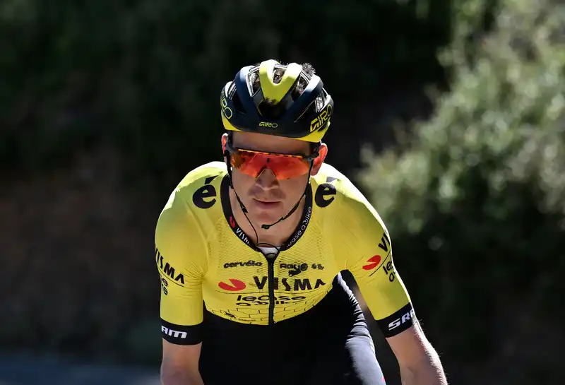 Sepp “GC” Kuss, Wout Van Art, and Sian Uitdebroeks Lead Vizmarise a Bike at Vuelta a España