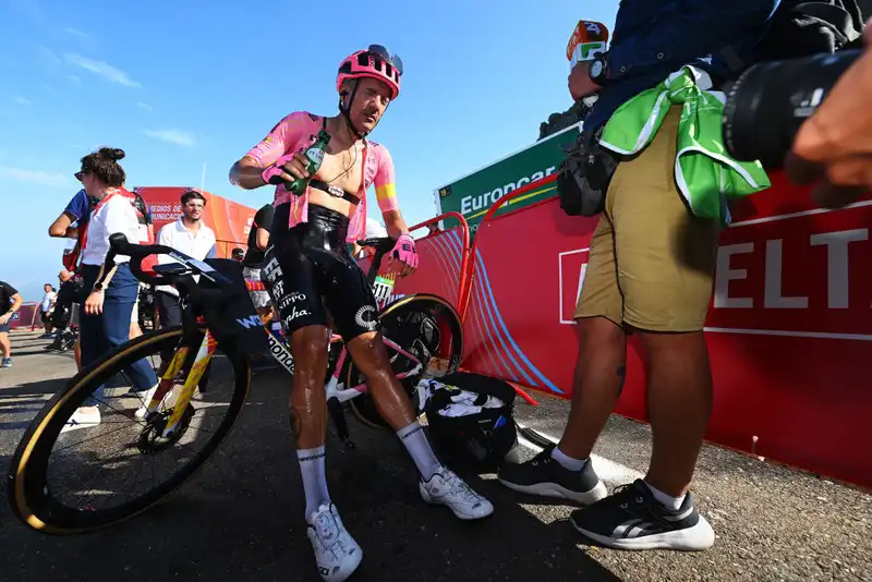 It was very hot and I was in a desperate zone” - Richard Karapas on the battle for the summit at the Vuelta a España.